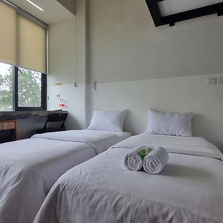 Guest House 555 Nki South Tangerang Eksteriør bilde